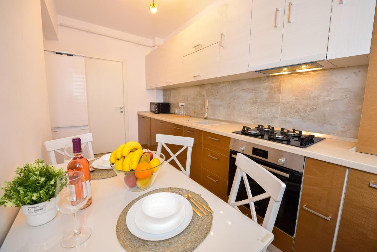 Sofia Cozy Apartment - Underground Private Parking Bucharest Luaran gambar